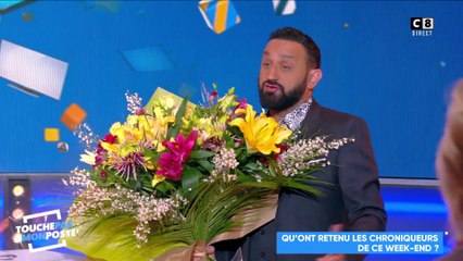 Pourquoi Cyril Hanouna a-t-il reçu un énorme bouquet de fleurs en direct ?