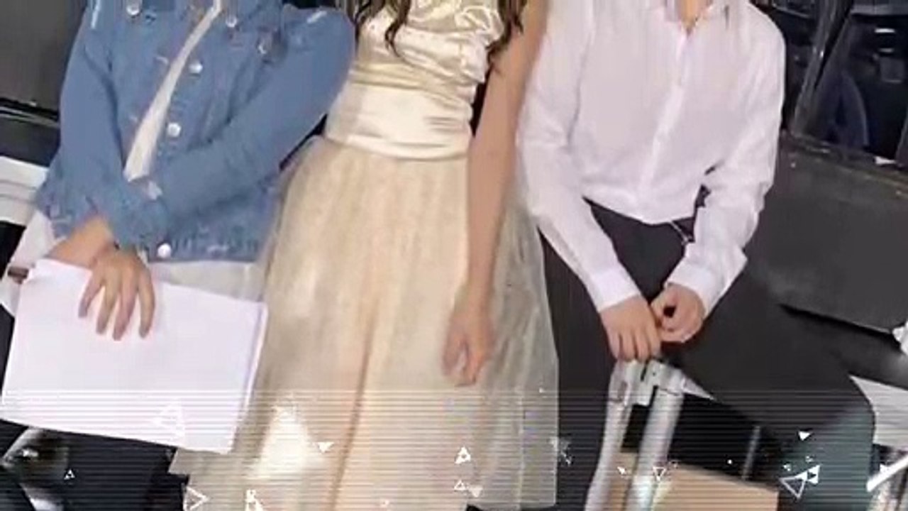 Holding Hands ang MAYWARD on their way sa Prod