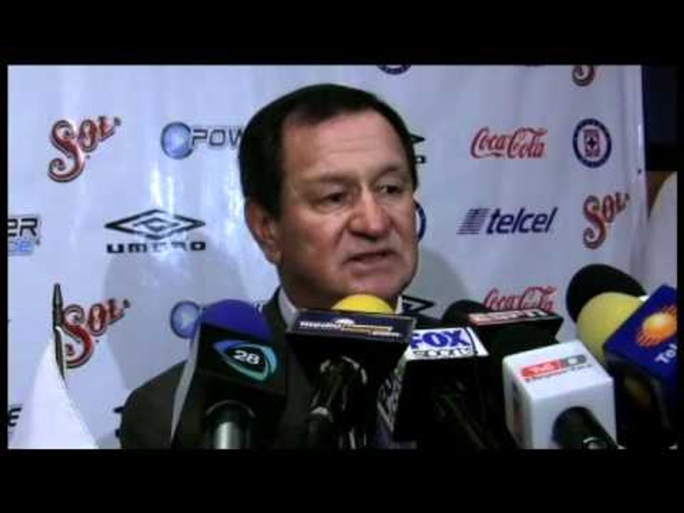 Pumas fue mejor que Cruz Azul: Enrique Meza