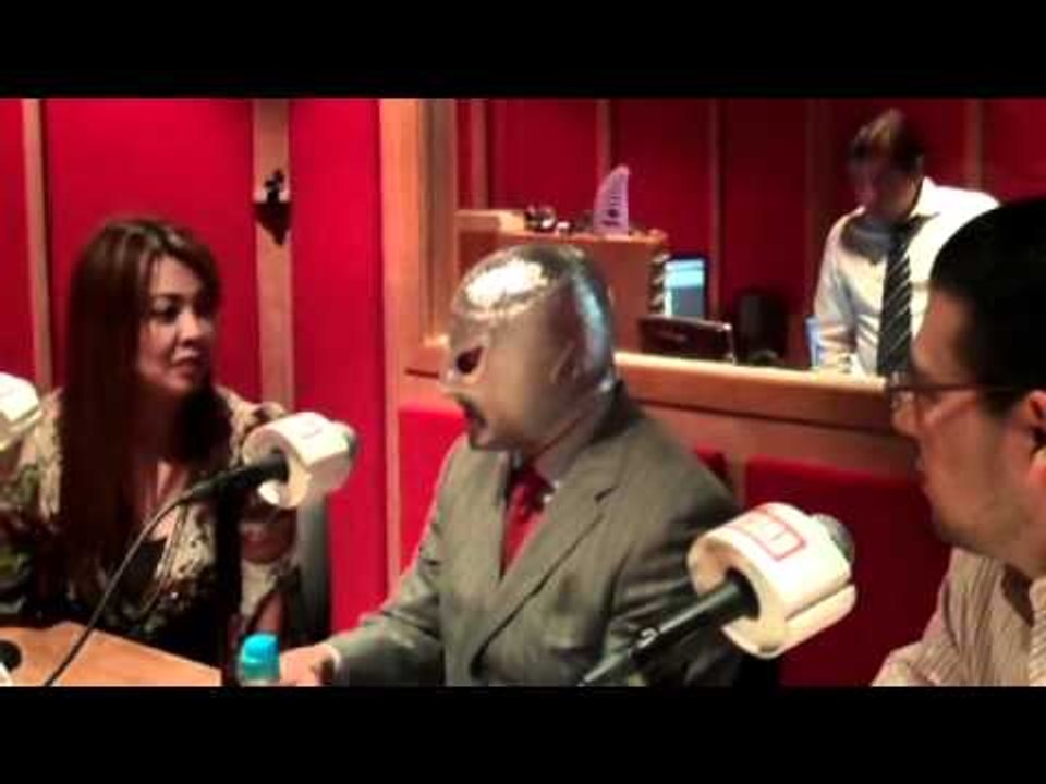 RÉCORD FM. El Hijo del Santo contacta a su hermano a través de una medium