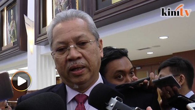 Umno tetap akan saman semua wakil rakyat lompat parti