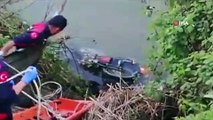 Adana'da motosiklet  sulama kanalına düştü: Sürücü öldü, motosikletin sepetine bağlanan tavuk ve civciv telef olmaktan kurtuldu