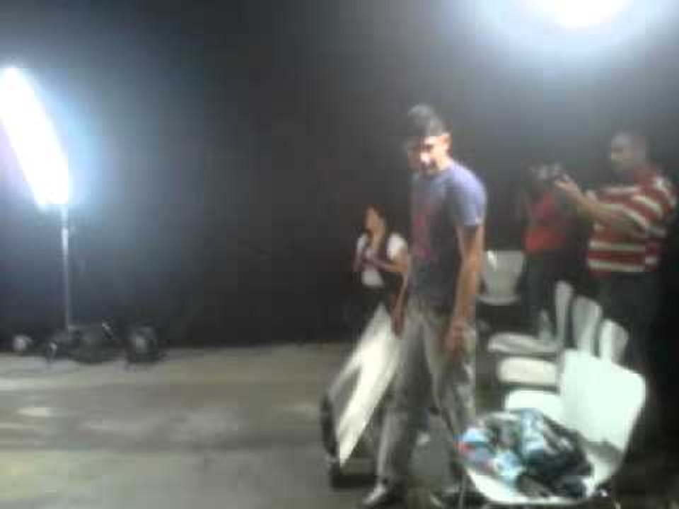 Detrás de cámaras: Sesión de fotos de Moderatto para 15 a 20 de julio (2ª parte)