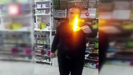 Bakkal ateşe verdi, cips yandı! 'Vallahi istemeyerek satıyorum'