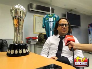 Martínez Jr. quiere romper mala racha contra su padre