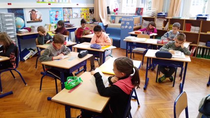 Altkirch : pause lecture à l'école, chut !