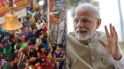 मिर्जापुर पहुंची प्रियंका गांधी ने विंध्यवासिनी देवी मंदिर में की आरती, लगे मोदी-मोदी के नारे