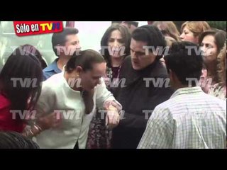 Pedro Fernández graba telenovela con su esposa e hijas como público