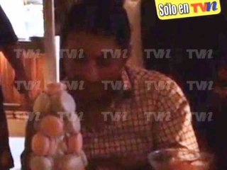 ¡Lo 'noquea' la noticia!... Erick Morales será papá por tercera vez