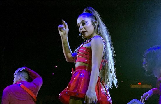 Ariana Grande remembers ex Mac Miller at sweetener world tour