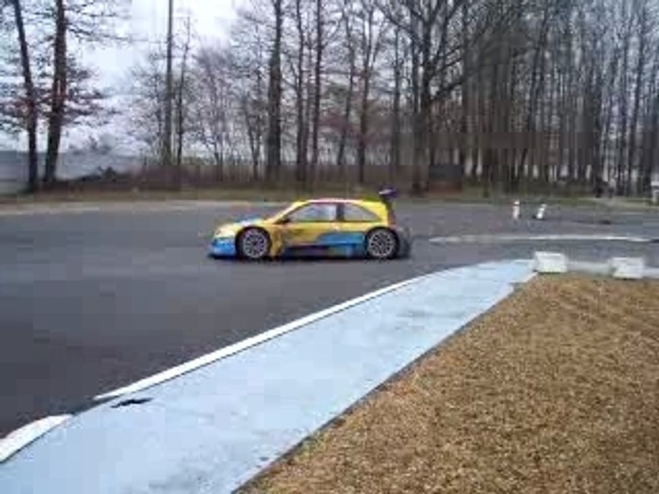 TEST MEGANE TROPHY