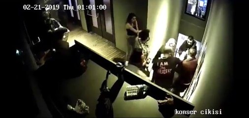 Eğlence Mekanında Kadınları Tekme Tokat Dövdüler