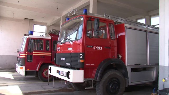 Strugë, zjarrfikësit përballen me mungesën e mjeteve për shuarjen e zjarreve