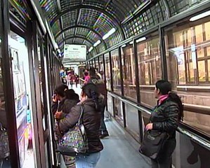 Más de 10 personas fueron detenidos en delito fragante en paradas de buses del centro de Quito