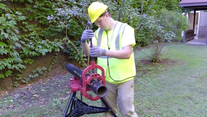 Demostración de cortatubos articulados - Reed Manufacturing