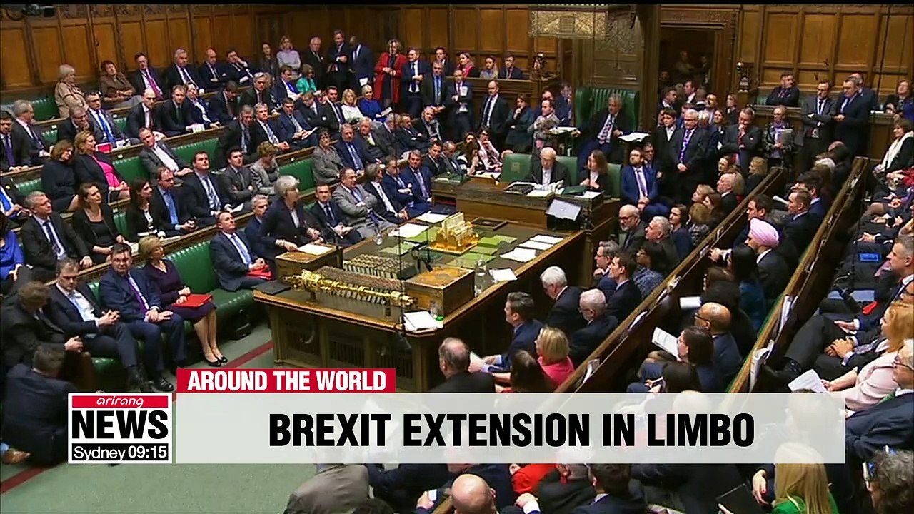 EU's chief Brexit negotiator Barnier says EU will not extend Brexit unless London provides "something new"