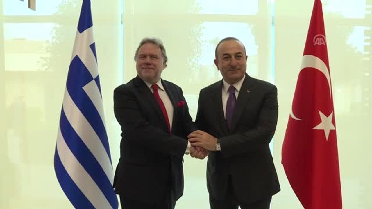Dışişleri Bakanı Çavuşoğlu, Yunanistan Dışişleri Bakanı Katrougalos ile Görüştü