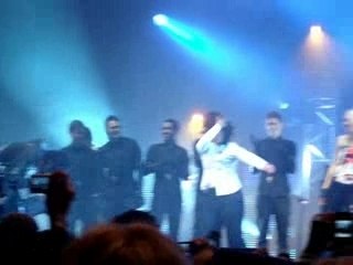 La fin, Amel et la tecktonik xD.