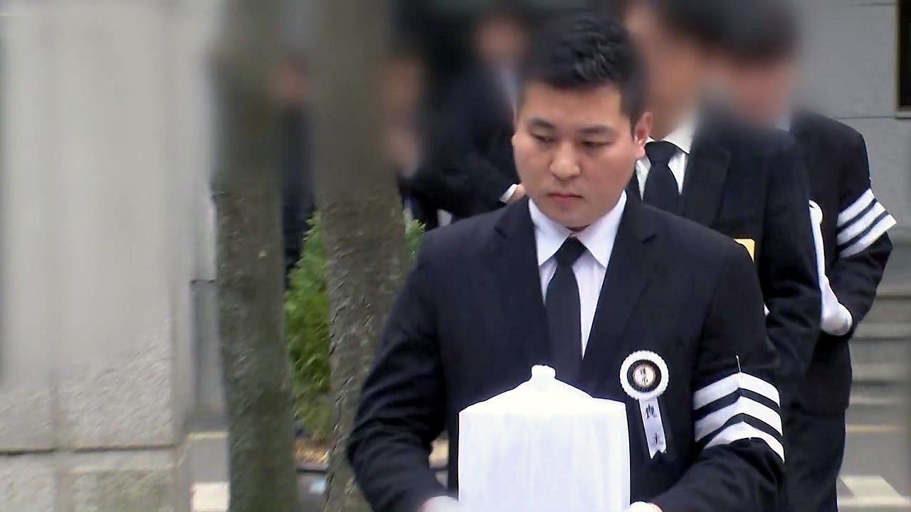 이희진 부모 살해 피의자 "공범이 살해...억울" / YTN