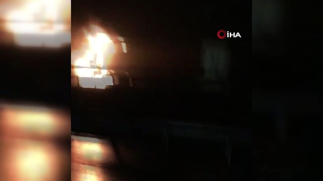 Bursa'da TIR alev alev yandı