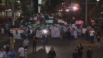 Padres de 3 jóvenes desaparecidos piden a presidente mexicano seguir el caso