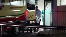 Enrique Ponce llega a Madrid en ambulancia al lado de Paloma Cuevas