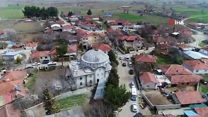 Depremde minaresi devrilen cami havadan görüntülendi