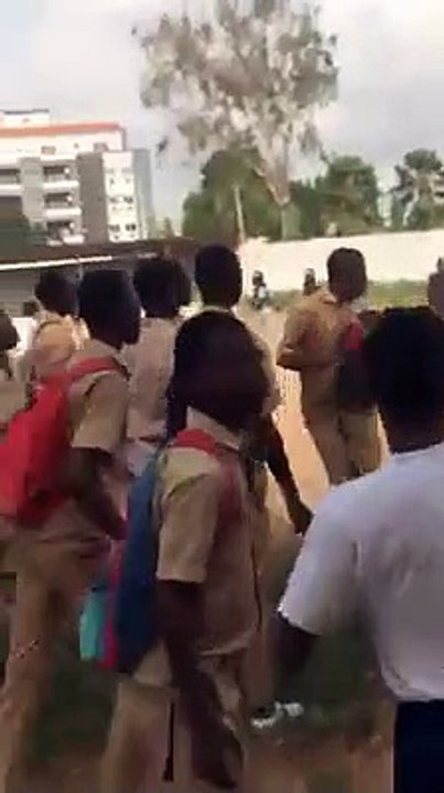 Crise à l'école ivoirienne  video  choc