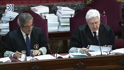 Un guardia civil en el 1-O: "Al llegar la Policía pondrían a los niños y ancianos en primera línea"