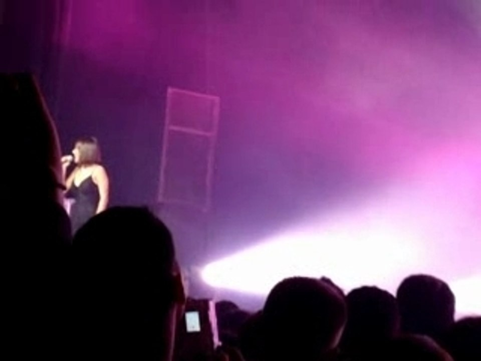 Alizée - W9 Vip Live.