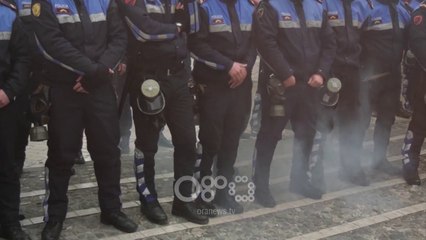 RTV Ora - Kuvendi rrethohet me gardh hekuri, nesër protesta e opozitës
