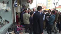 AK Parti Genel Başkanvekili Kurtulmuş Esnaf Ziyareti Yaptı