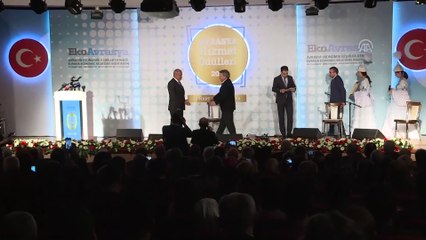 Turhan: ''Bir takım güçlerin yaptığı gibi etrafımıza sadece petrol gaz para gözüyle bakmıyoruz'' - ANKARA