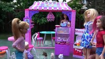 Chiot Mignon ! Délices SUCRÉS de la Boulangerie ! Barbie et ses sœurs profiter de Cookies et autres Douceurs