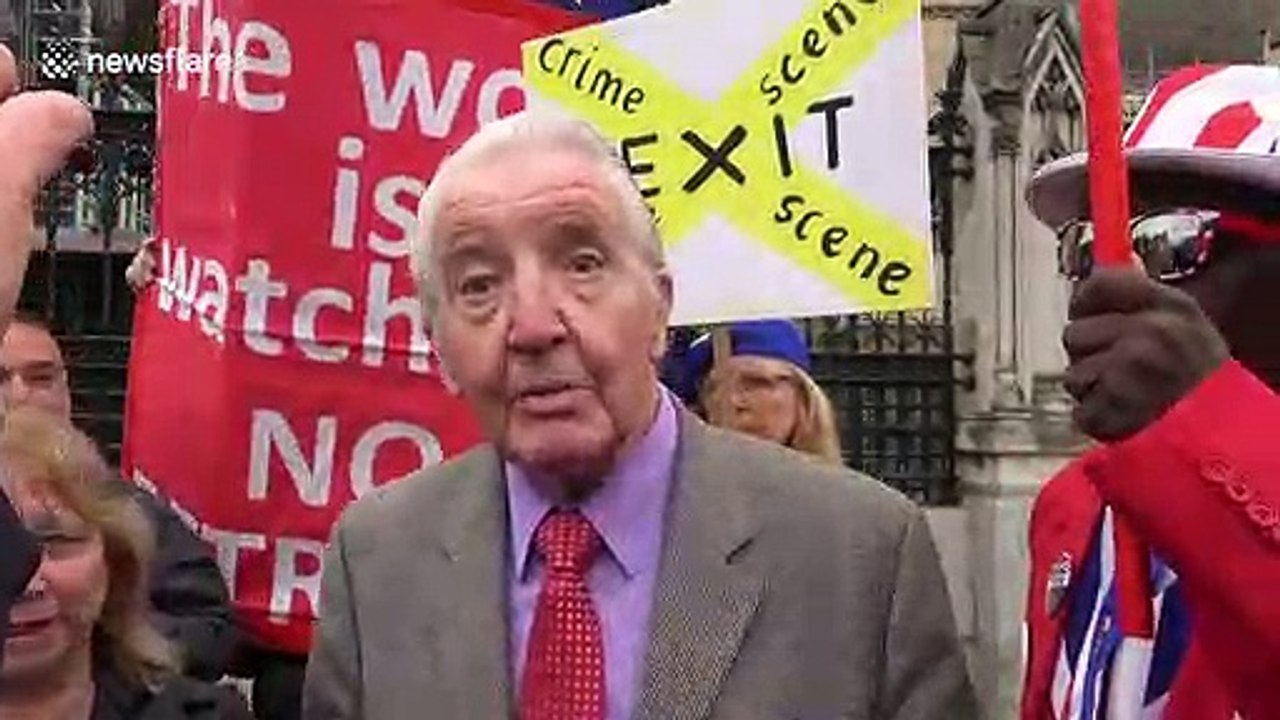 Labour MP Dennis Skinner labels Theresa May as 'very boring'