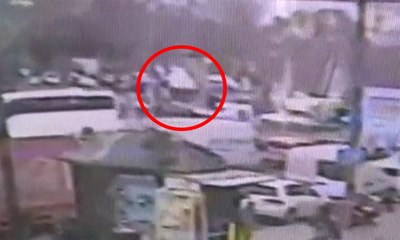 Beyazıt'taki otobüs kazası kamerada