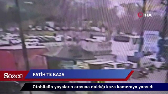 Özel halk otobüsünün yayaların arasına daldığı kaza kamerada