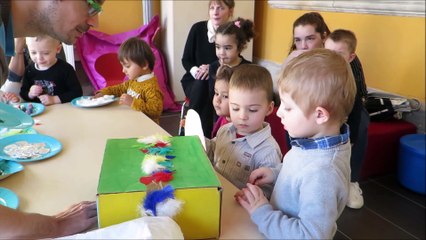 Remiremont : Quand les enfants apprennent à reconnaître au toucher le contenu d'une boîte