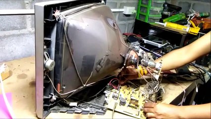 TV TCL 21นิ้ว สีเพี้ยน