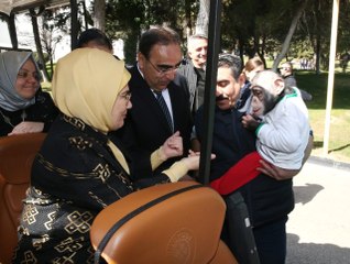 Emine Erdoğan, Cumhurbaşkanı Erdoğan'a Hediye Edilen Aslanları Gördü