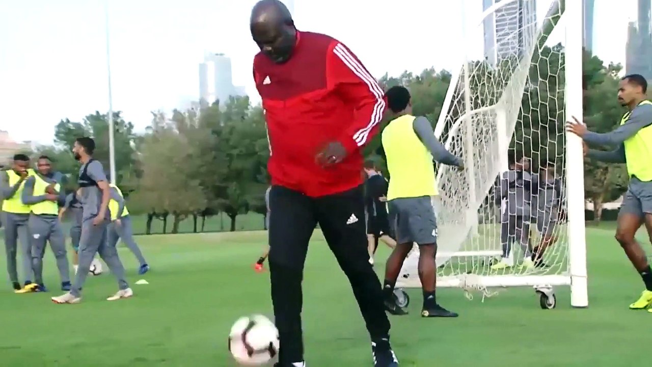 Quand George Weah retourne s’entraîner avec son ancien club Al-Jazira