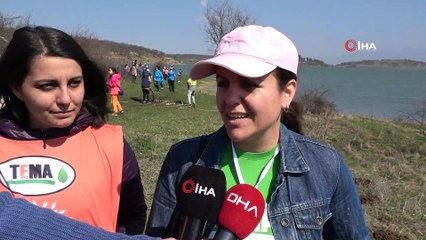 Bolu’da bir araya gelen yüzlerce çocuk piknik alanındaki çöpleri topladı