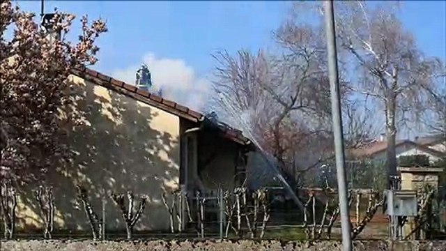 Saint-Denis-lès-Bourg: une maison d’habitation prend feu