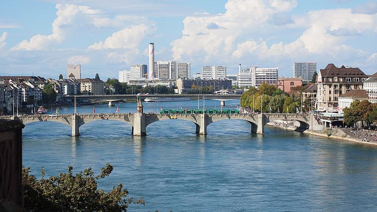 Schock und Trauer in Basel: Schulkind (7) auf dem Heimweg erstochen