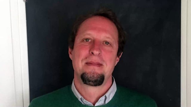 Voulons-nous réhabiliter notre profession auprès des jeunes ou faire émerger une parole émanant des jeunesses ?