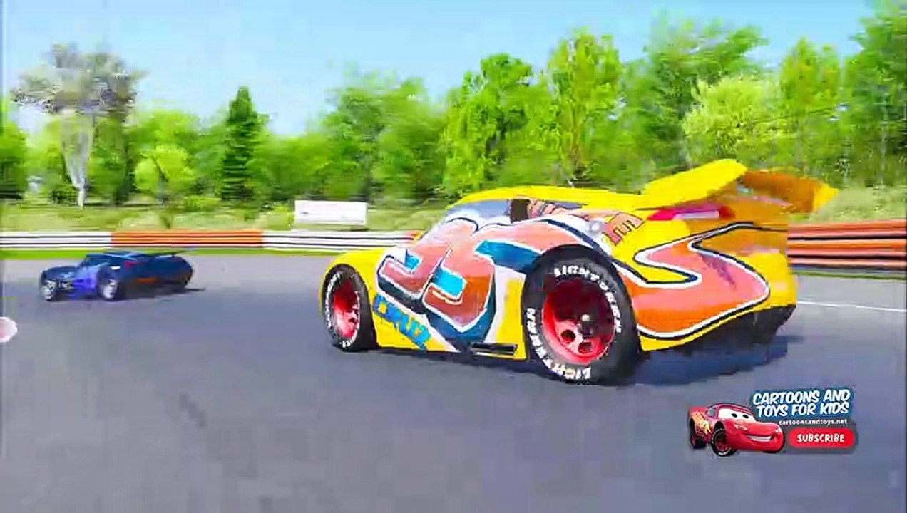 CARS 3 CIRCUIT RACE - Lightning Mcqueen Cruz Ramirez Jackson Storm