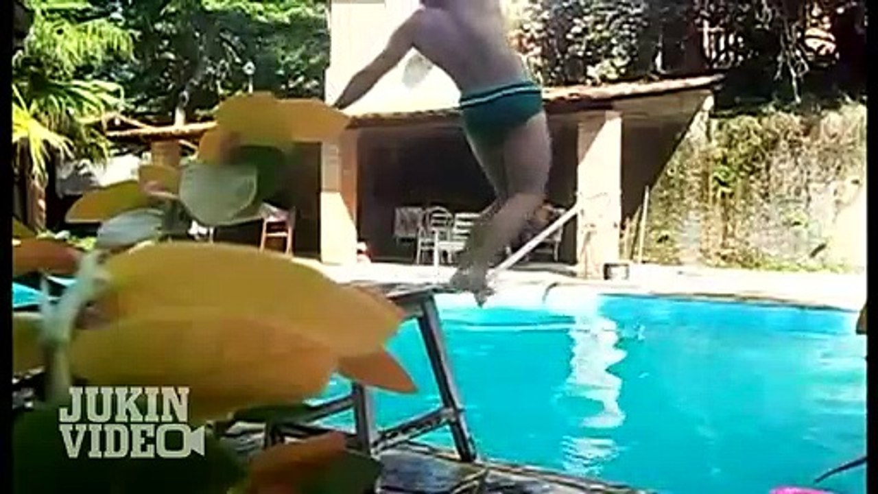 Slackline Pool Fail Brings Down The House