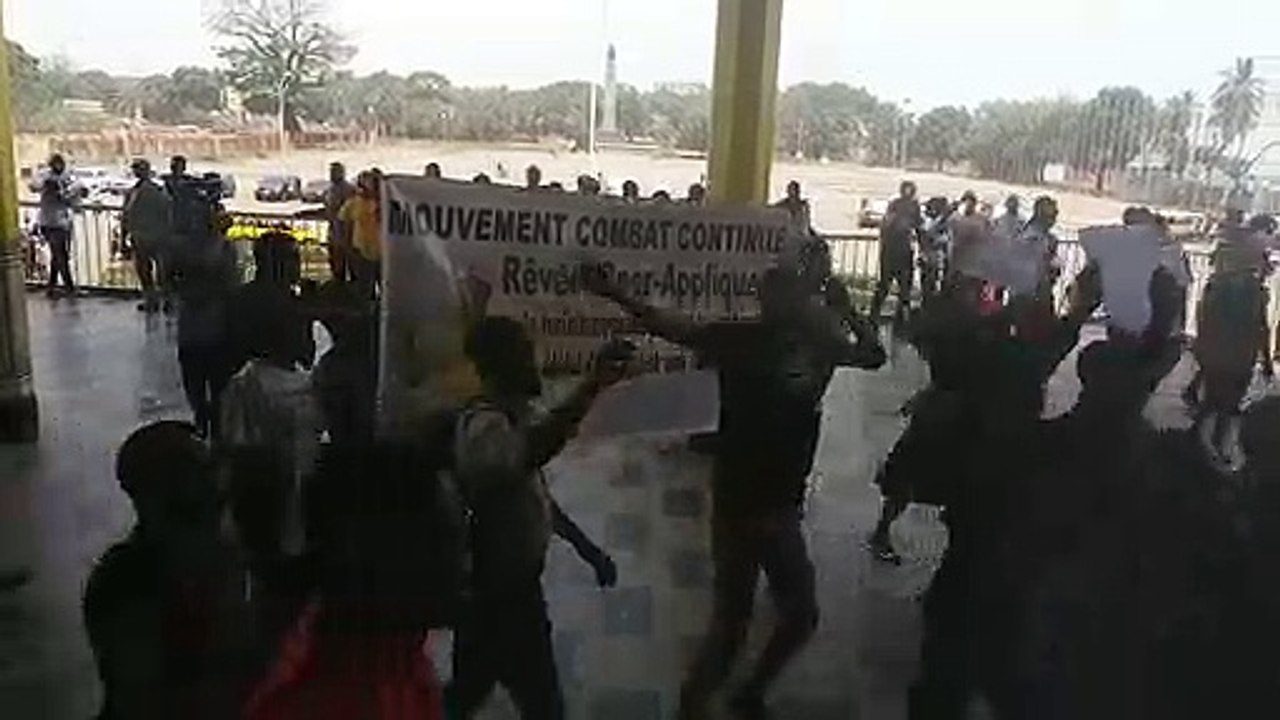 Pas de 3eme mandat..., des jeunes défient les prometteurs de la modification de la constitution