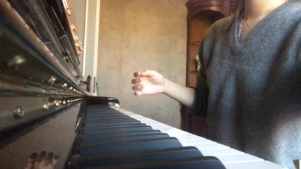 Practicing the piano (river flows in you)