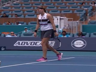 تنس: بطولة ميامي: كفيتوفا تفوز على ساكاري بواقع 6-1 و6-4